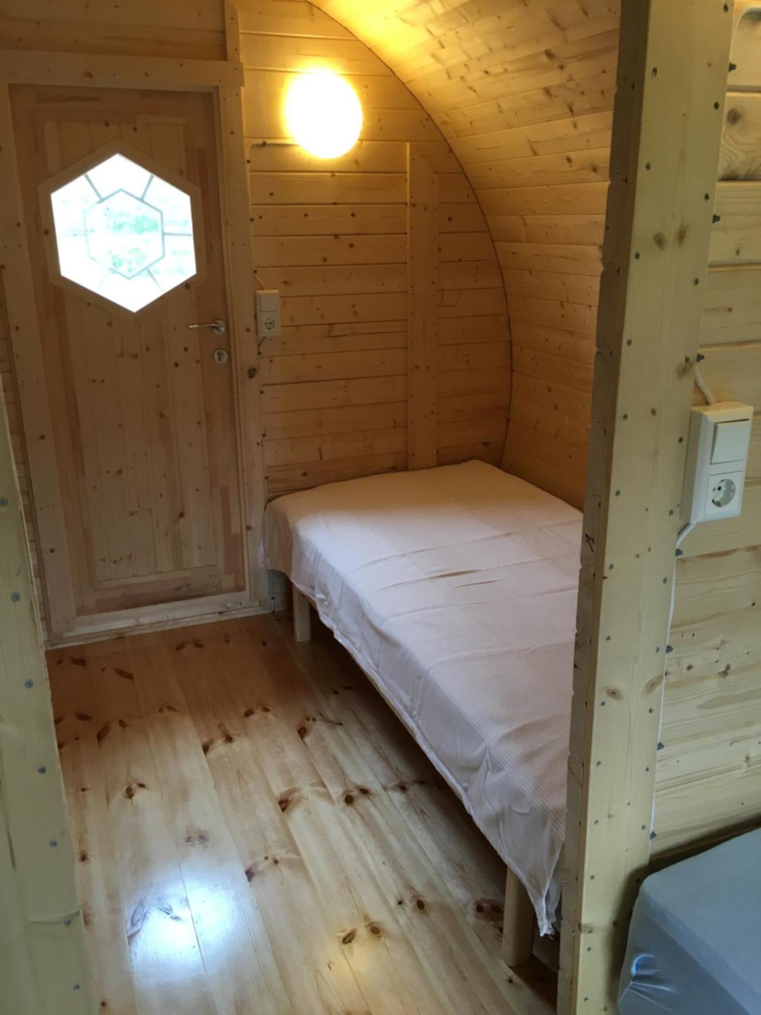 Framtid Camping Lodging Barrels Djúpivogur المظهر الخارجي الصورة